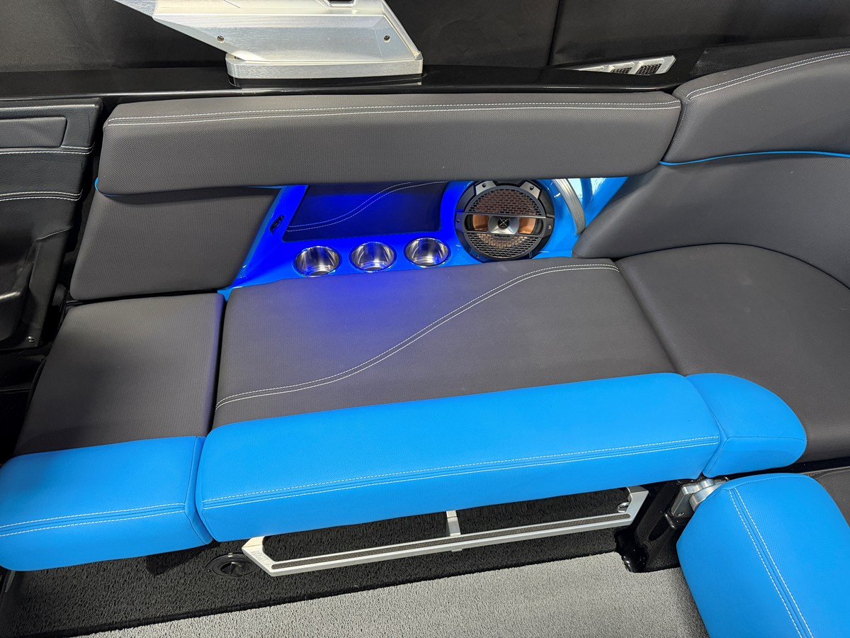 2018 Mastercraft XT23 26