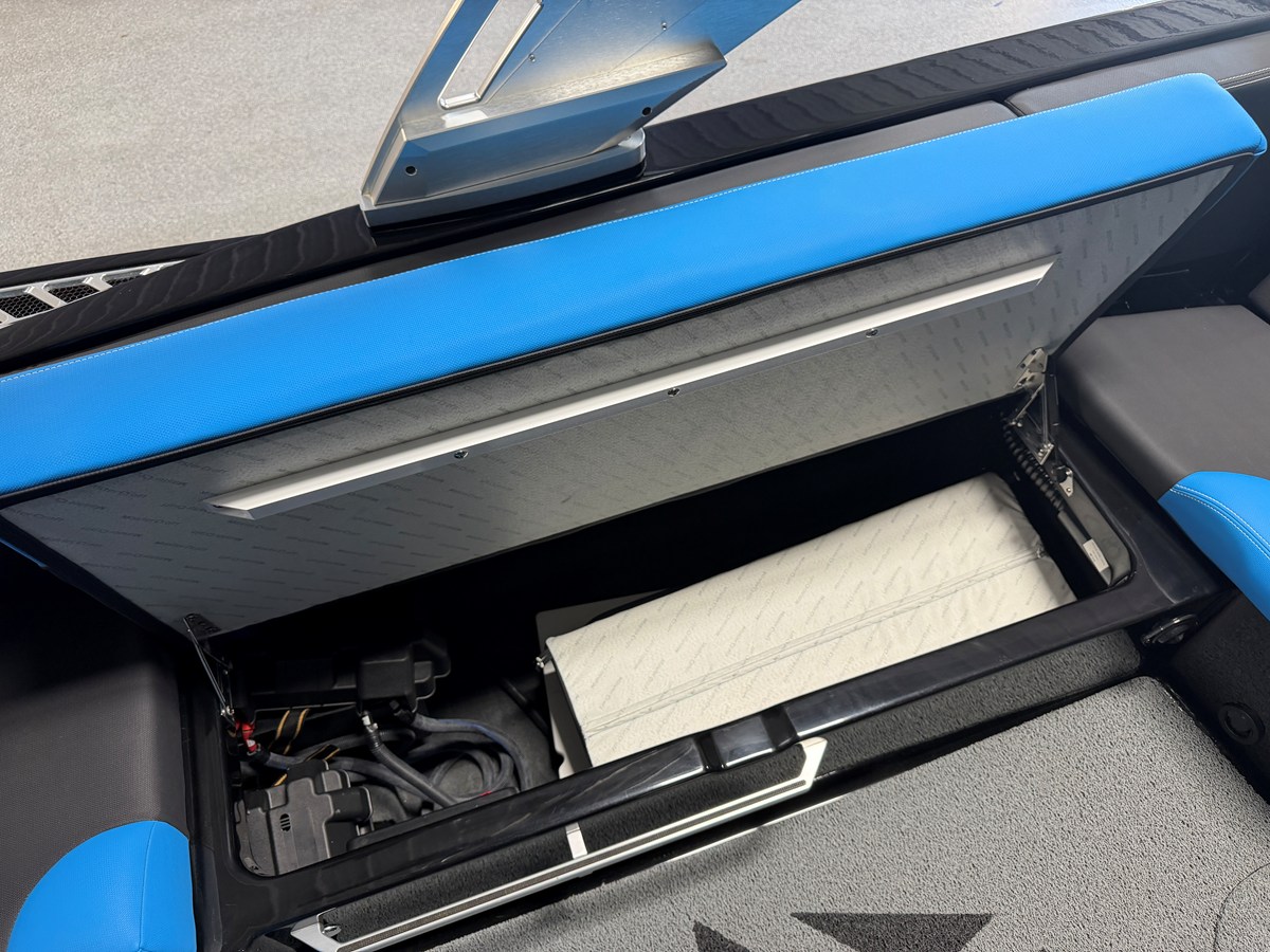 2018 Mastercraft XT23 39