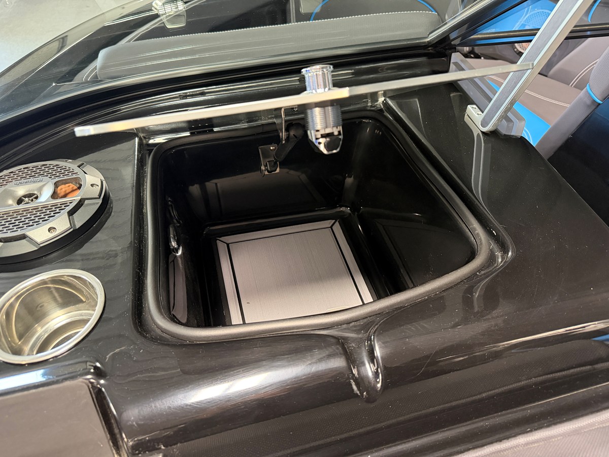 2018 Mastercraft XT23 49