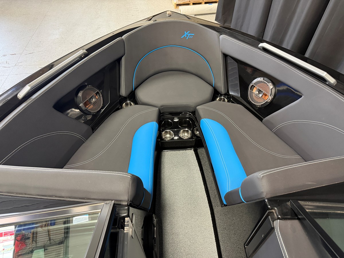 2018 Mastercraft XT23 67