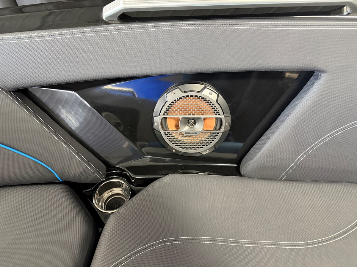 2018 Mastercraft XT23 72