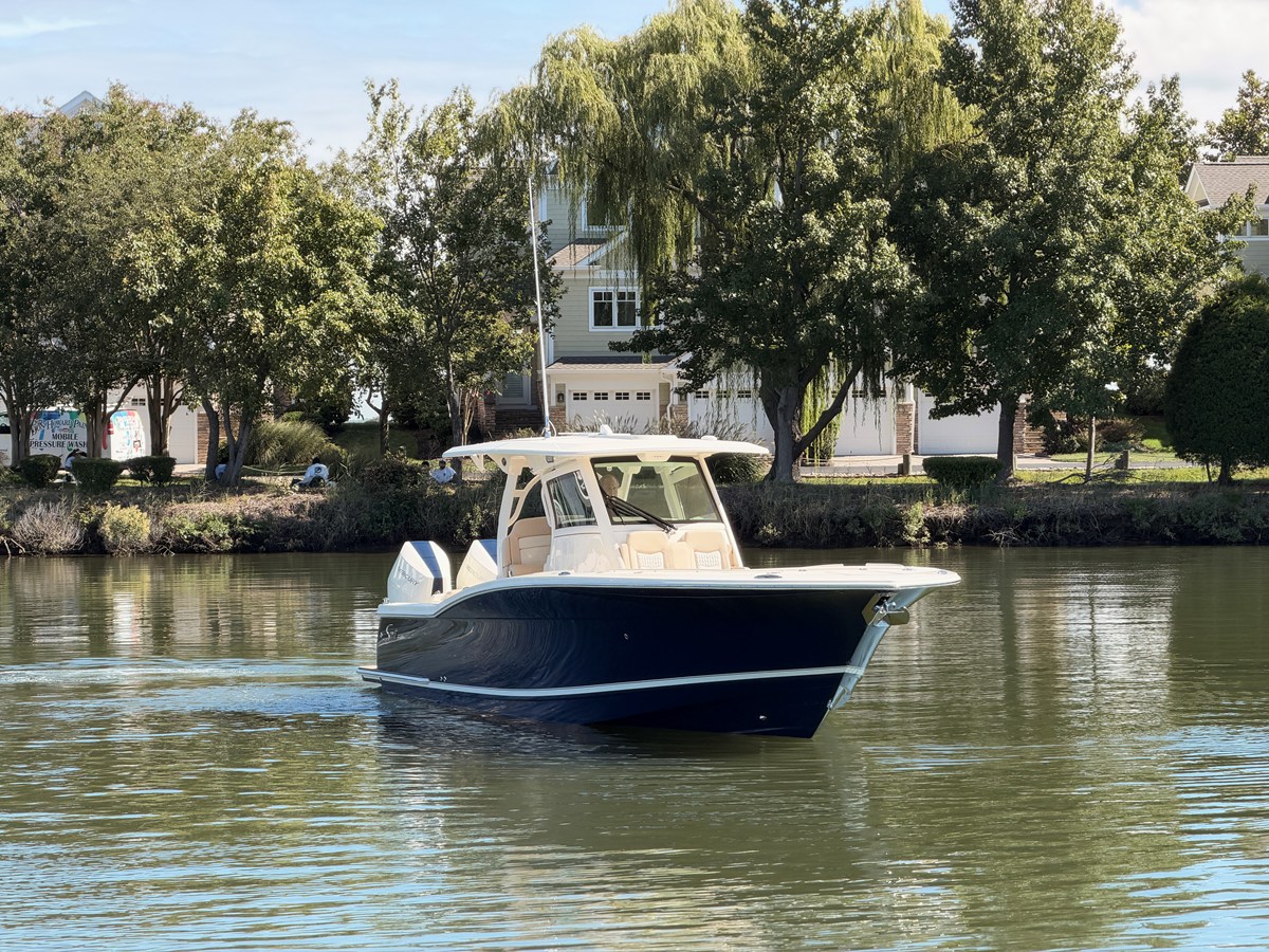 2027 Scout 330 LXF 3