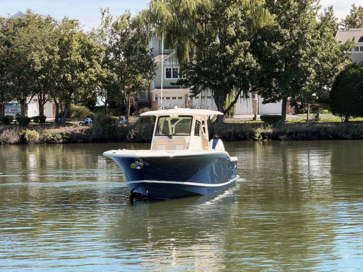 2027 Scout 330 LXF 4