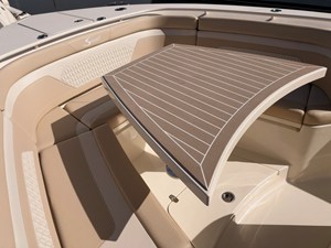 2027 Scout 330 LXF 39