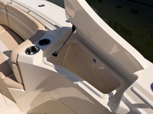 2027 Scout 330 LXF 45