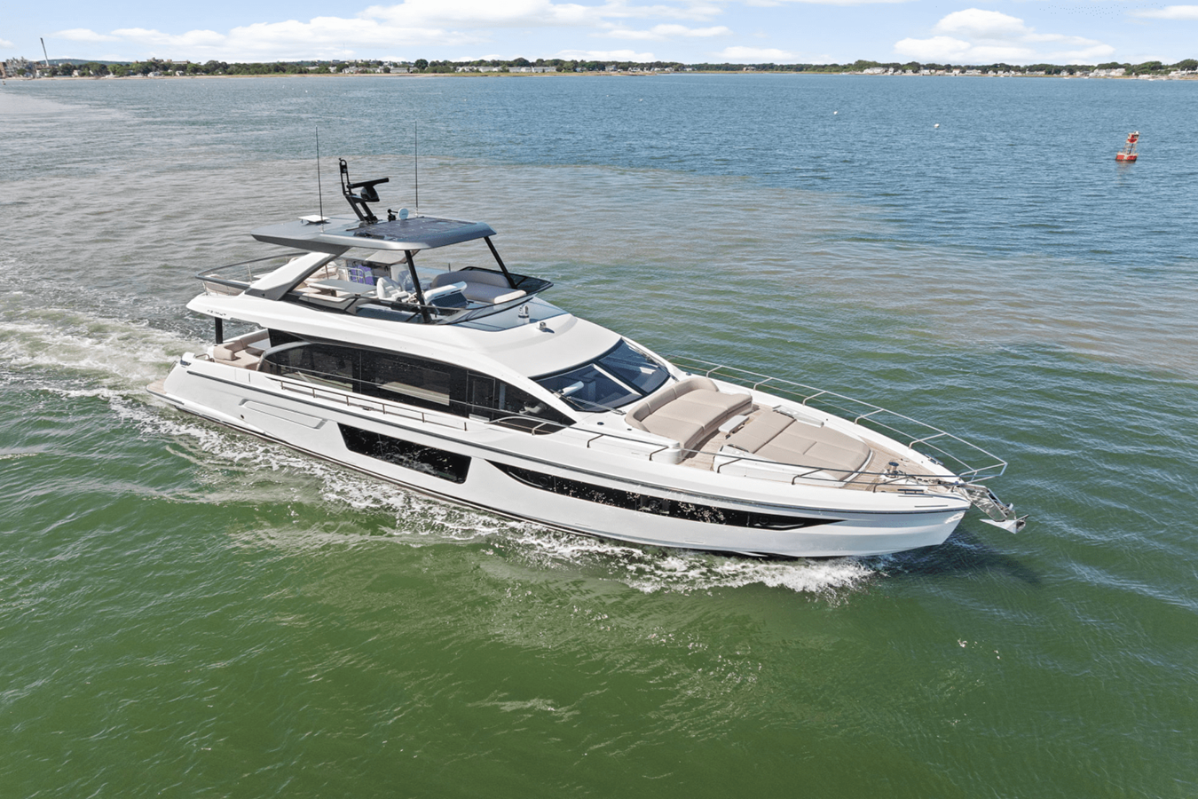 2026 Azimut Fly 68 3