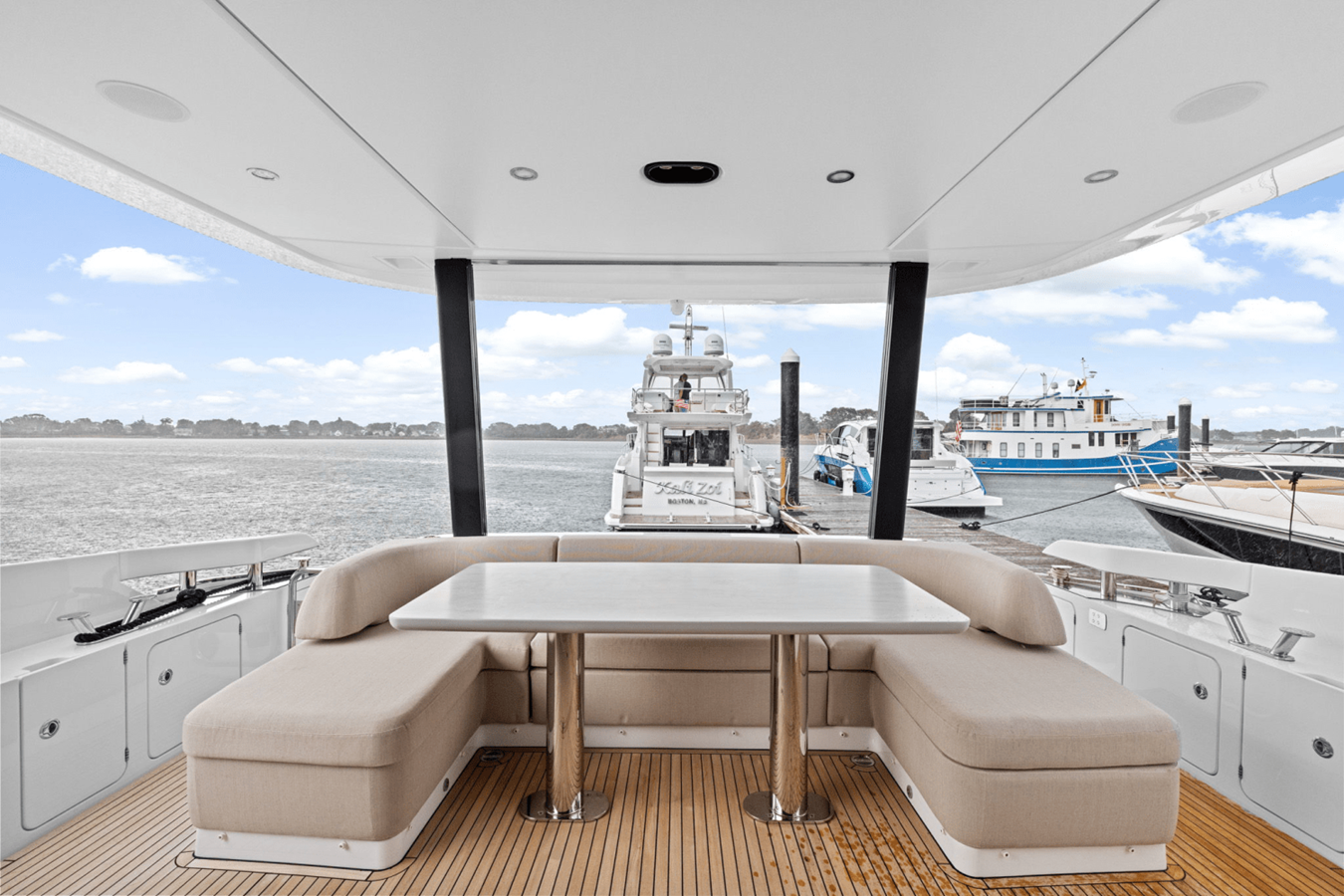 2026 Azimut Fly 68 11