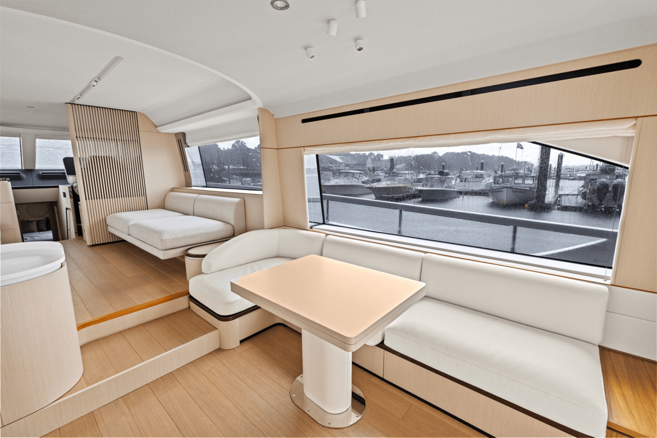 2026 Azimut Fly 68 21