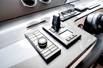2026 Azimut Fly 68 26