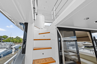 2026 Azimut Fly 68 56
