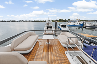 2026 Azimut Fly 68 60