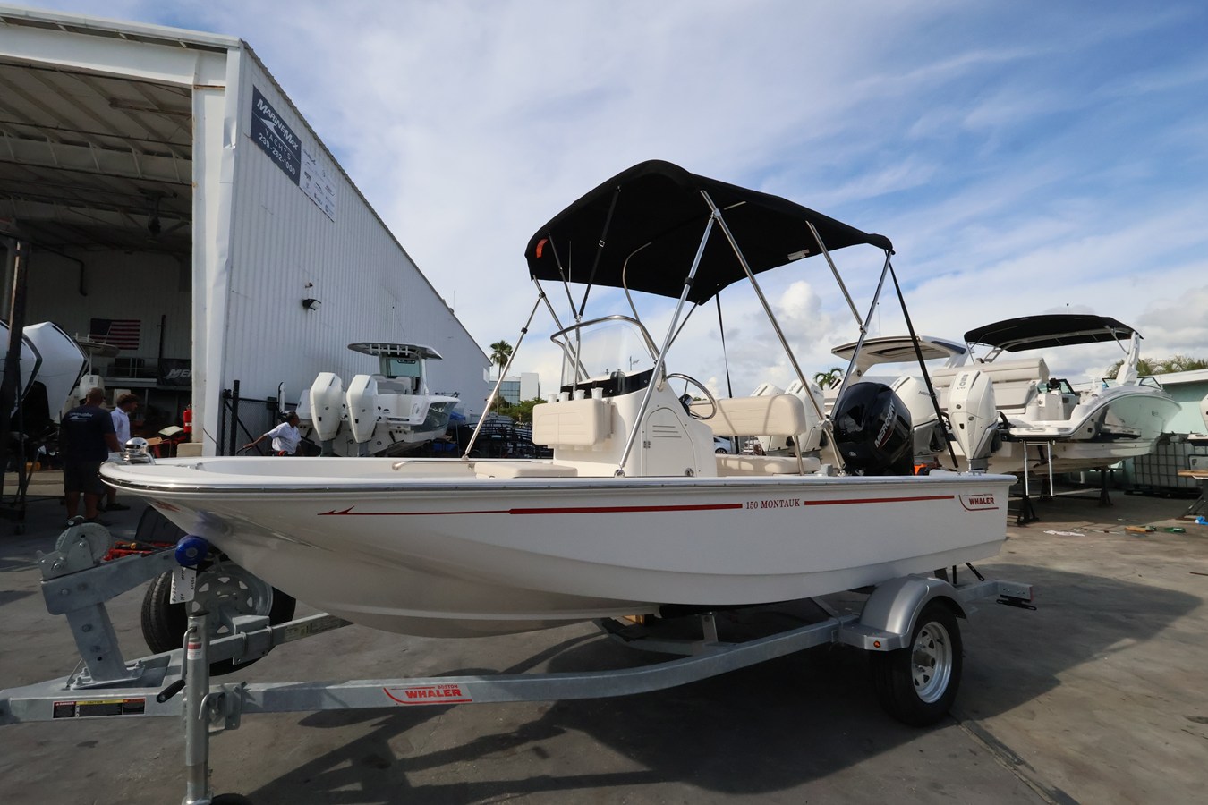 2027 Boston Whaler 150 Montauk 1