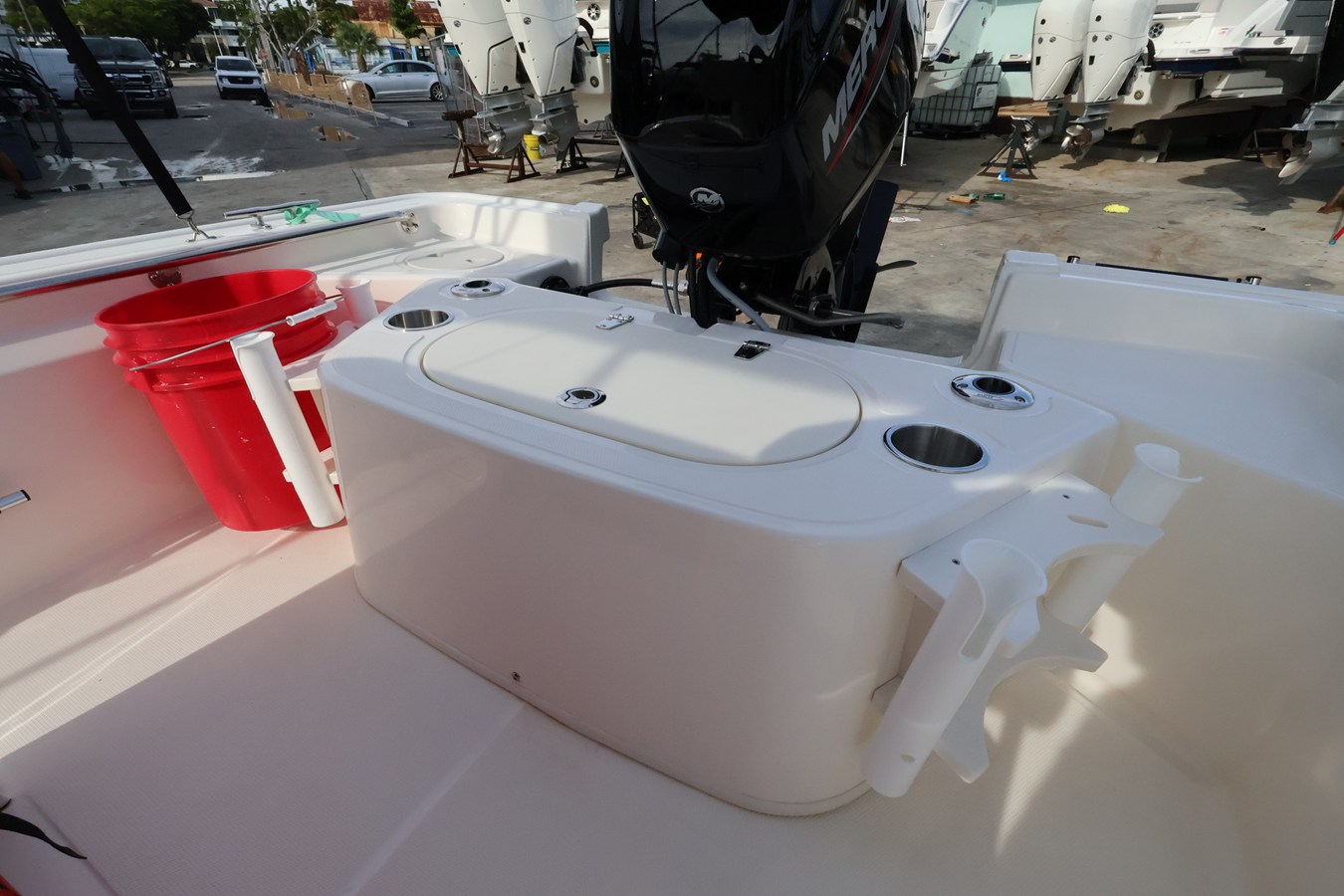 2027 Boston Whaler 150 Montauk 7