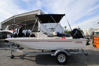Boston Whaler 150 Montauk 1 2027 Boston Whaler 150 Montauk 2