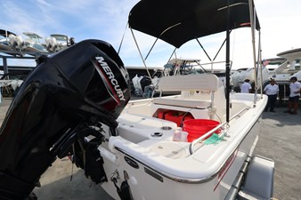 Boston Whaler 150 Montauk 5 2027 Boston Whaler 150 Montauk 6