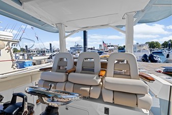 Boston Whaler 380 Outrage 18 2024 Boston Whaler 380 Outrage 19