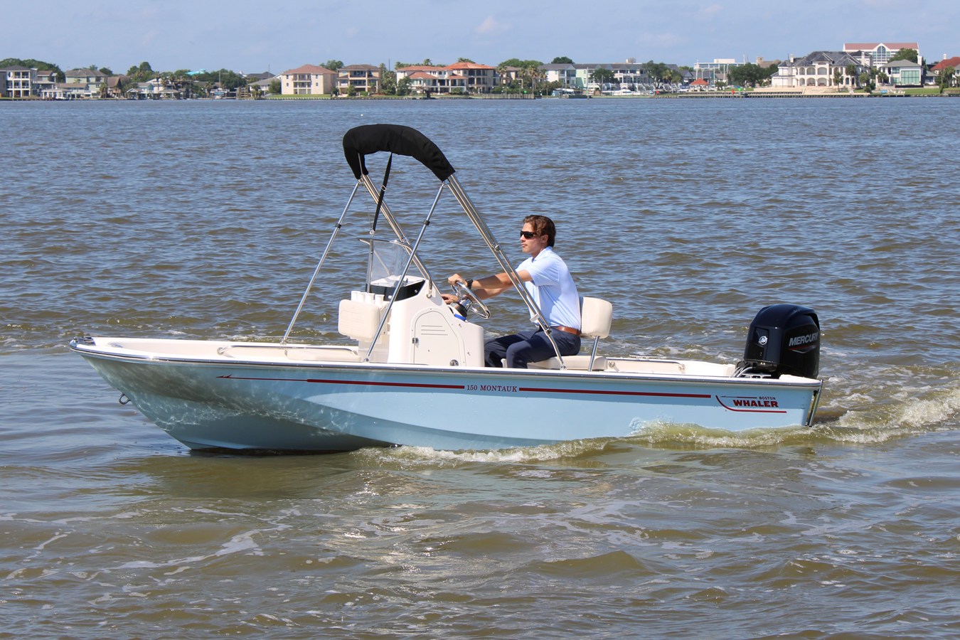 2026 Boston Whaler 150 Montauk 14