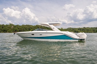 Sea Ray 310 SLX OB 7 2021 Sea Ray 310 SLX OB 8