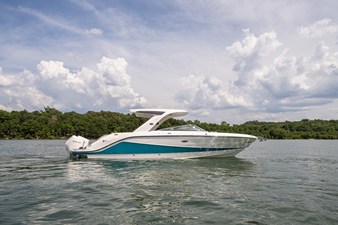 Sea Ray 310 SLX OB 8 2021 Sea Ray 310 SLX OB 9