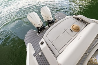 Sea Ray 310 SLX OB 10 2021 Sea Ray 310 SLX OB 11