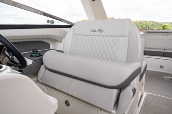 Sea Ray 310 SLX OB 18 2021 Sea Ray 310 SLX OB 19