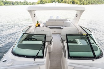 Sea Ray 310 SLX OB 21 2021 Sea Ray 310 SLX OB 22