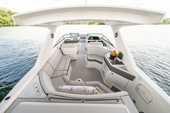 Sea Ray 310 SLX OB 24 2021 Sea Ray 310 SLX OB 25