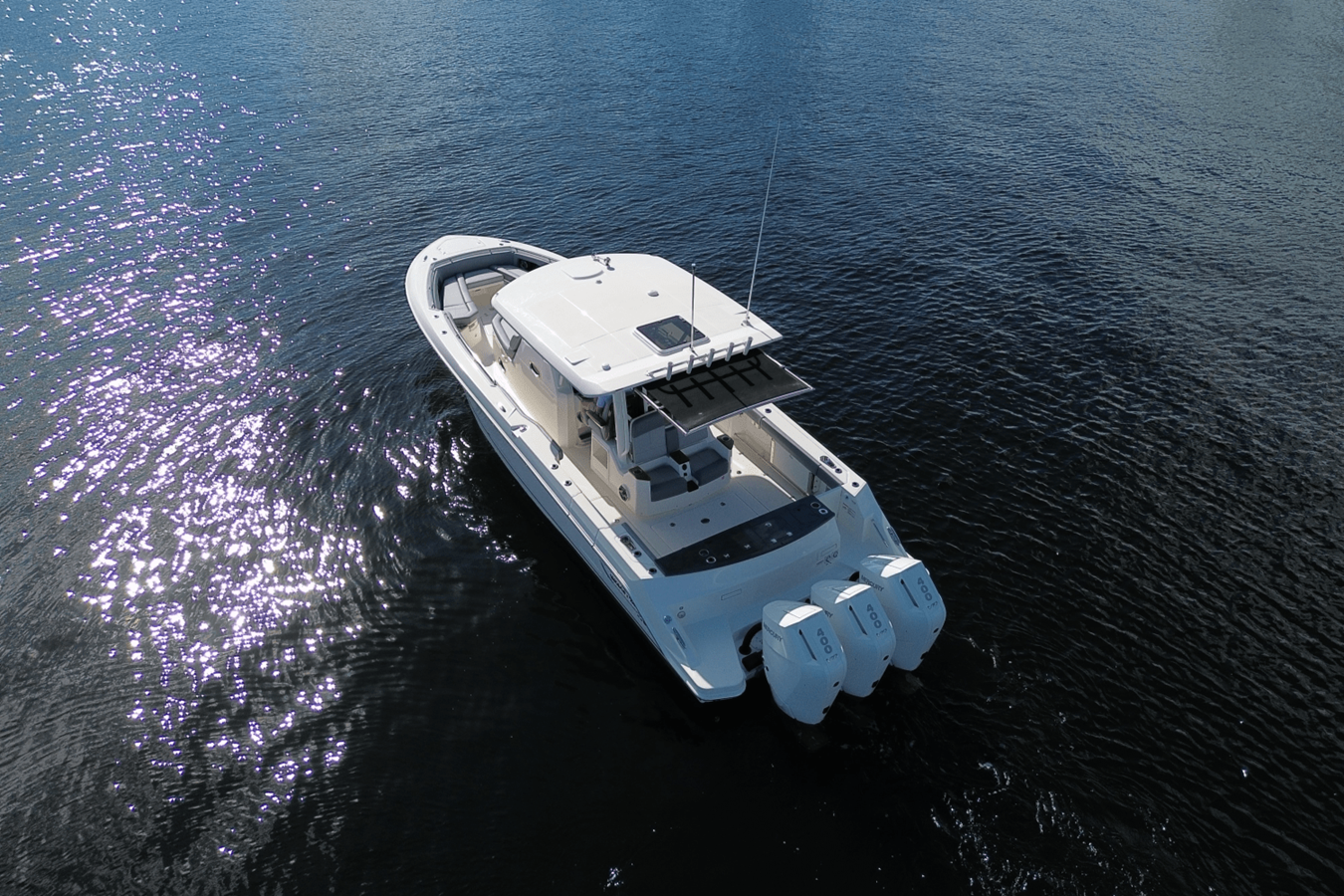 2026 Boston Whaler 360 Outrage 17