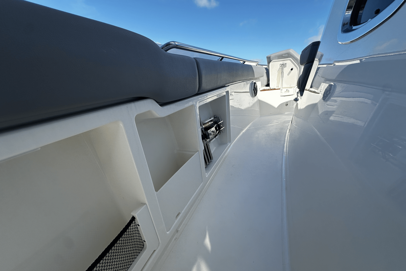 2026 Boston Whaler 360 Outrage 36
