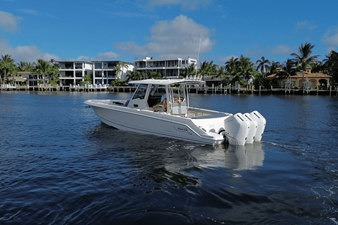 2026 Boston Whaler 360 Outrage 10