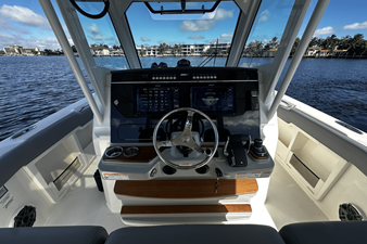 2026 Boston Whaler 360 Outrage 34