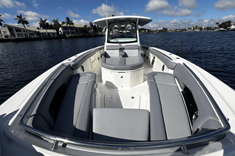 2026 Boston Whaler 360 Outrage 41