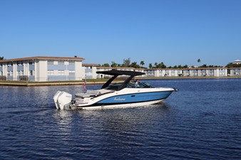 Sea Ray 280 SLX OUTBOARD 2 2024 Sea Ray 280 SLX OUTBOARD 3