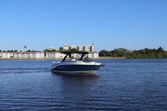 Sea Ray 280 SLX OUTBOARD 6 2024 Sea Ray 280 SLX OUTBOARD 7