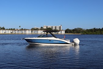 Sea Ray 280 SLX OUTBOARD 12 2024 Sea Ray 280 SLX OUTBOARD 13