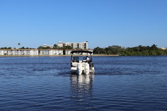 Sea Ray 280 SLX OUTBOARD 17 2024 Sea Ray 280 SLX OUTBOARD 18