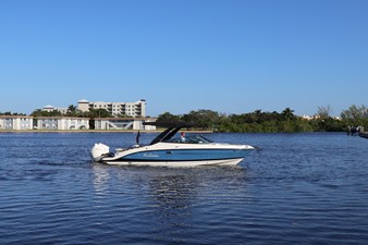 Sea Ray 280 SLX OUTBOARD 22 2024 Sea Ray 280 SLX OUTBOARD 23