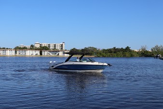Sea Ray 280 SLX OUTBOARD 23 2024 Sea Ray 280 SLX OUTBOARD 24