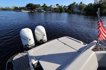 Sea Ray 280 SLX OUTBOARD 25 2024 Sea Ray 280 SLX OUTBOARD 26