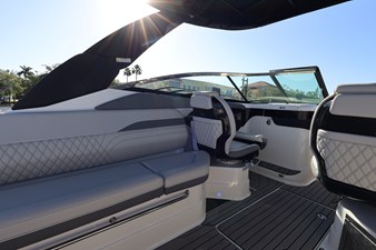 Sea Ray 280 SLX OUTBOARD 32 2024 Sea Ray 280 SLX OUTBOARD 33