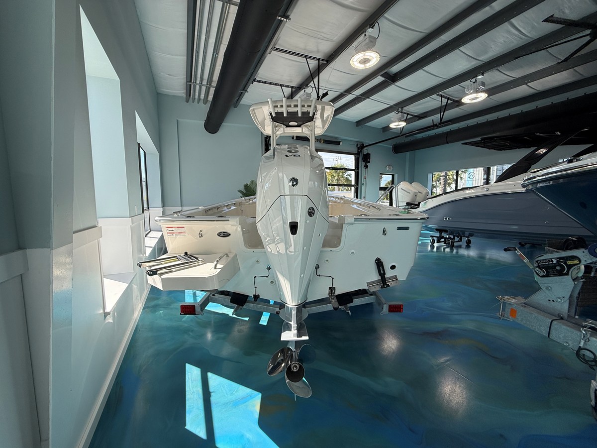 2027 Boston Whaler 210 Montauk 7