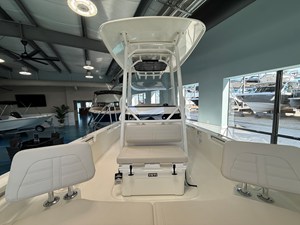 2027 Boston Whaler 210 Montauk 10