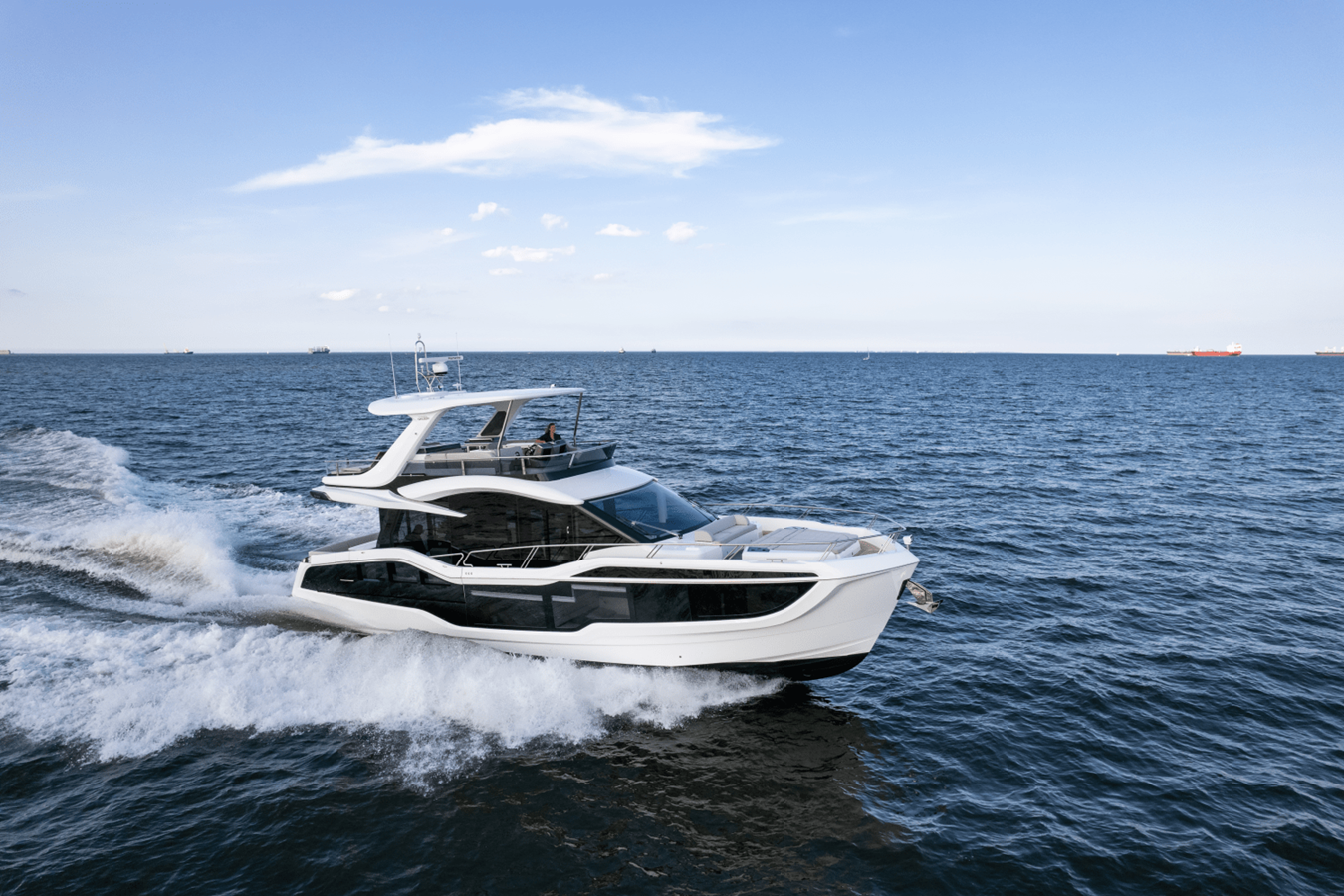 2027 Galeon 560 FLY 2