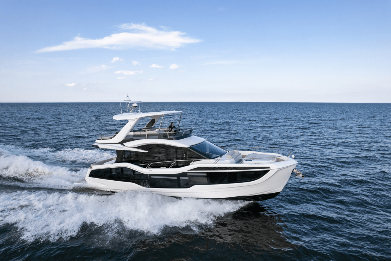 2027 Galeon 560 FLY 6