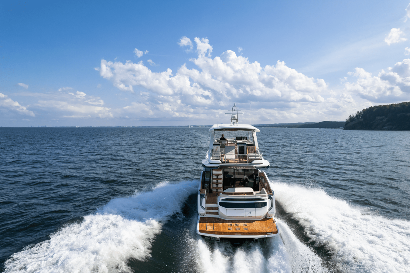 2027 Galeon 560 FLY 13