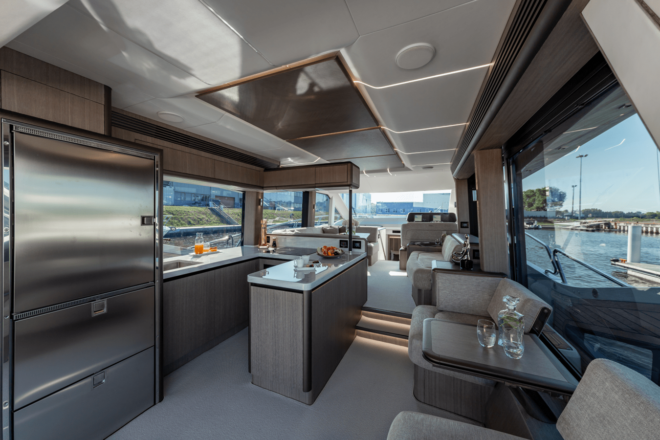 2027 Galeon 560 FLY 17