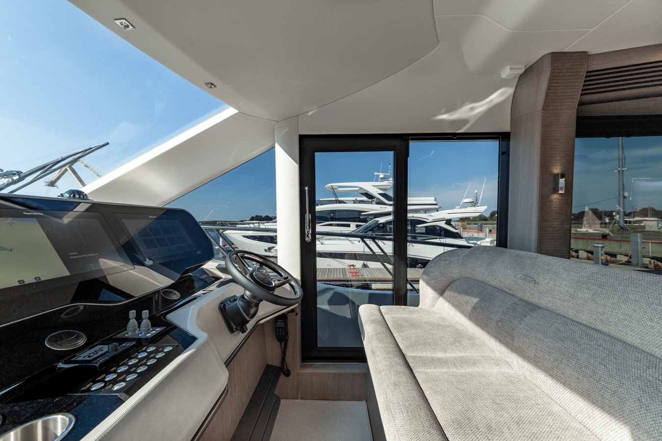 2027 Galeon 560 FLY 28