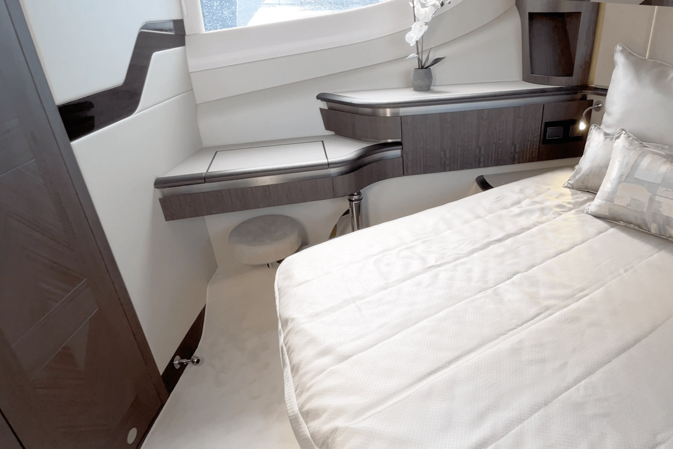 2027 Galeon 560 FLY 50