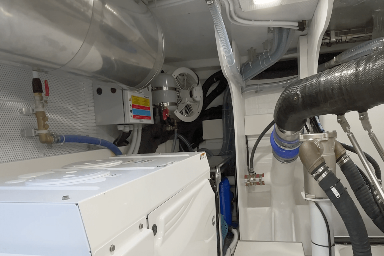 2027 Galeon 560 FLY 59