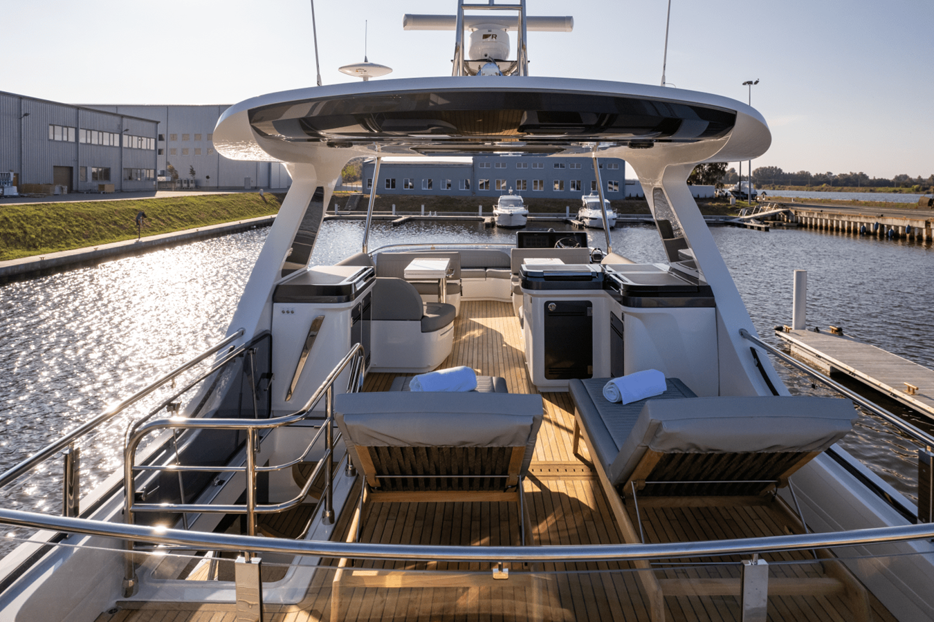 2027 Galeon 560 FLY 75